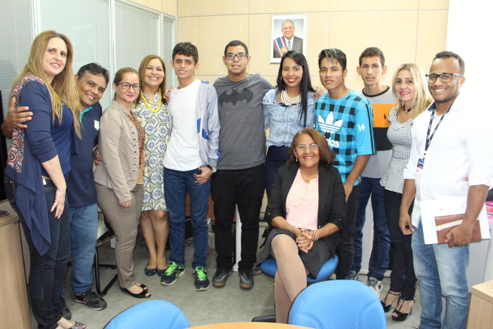 Alunos surdos e surdos-cegos da Escola Estadual Augusto Carneiro são aprovados para o Ifam 