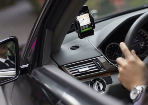 Durante corrida, passageiro é assaltado por motorista da Uber em Manaus