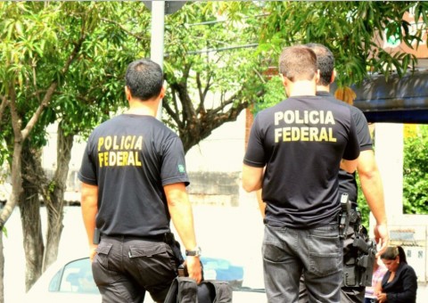 PF deflagra operação e faz buscas em empresas privadas de Manaus