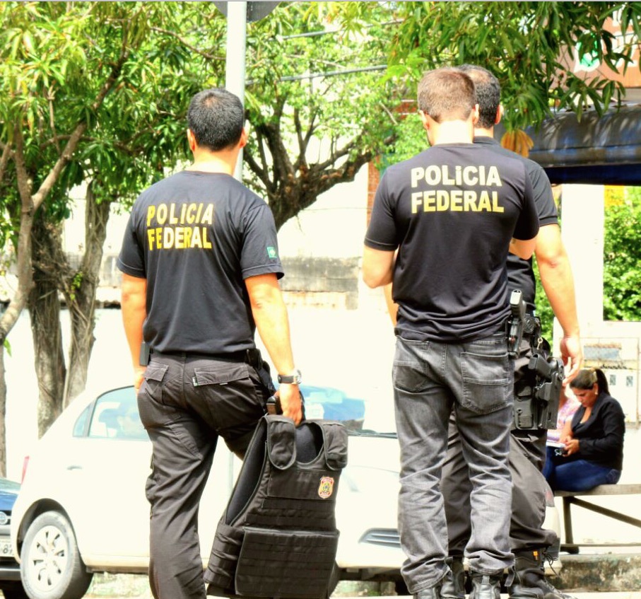 PF deflagra operação e faz buscas em empresas privadas de Manaus