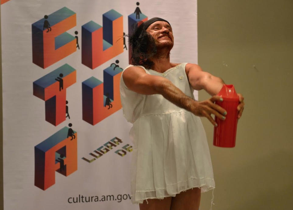 Grupo CriAttor apresenta ‘Noiva Testosterona’ na Casa das Artes