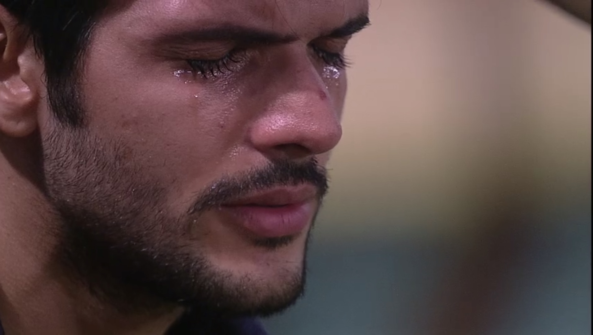  BBB18: Em noite de eliminação, Lucas desaba no choro e diz ter um arrependimento