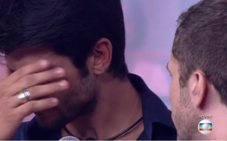 Tiago Leifert dá bronca em Lucas Ao Vivo: 'Seu relacionamento com a Jéssica incomodou'