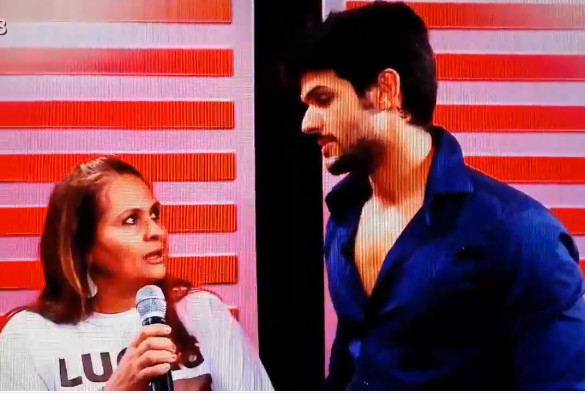 Mãe de Lucas insiste para ele não ir atrás de noiva e internautas desconfiam