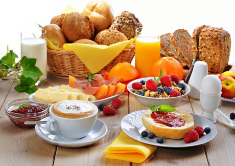 Café da manhã arrecada recursos para abrigo em Manaus