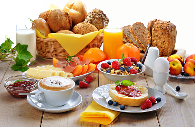 Café da manhã arrecada recursos para abrigo em Manaus