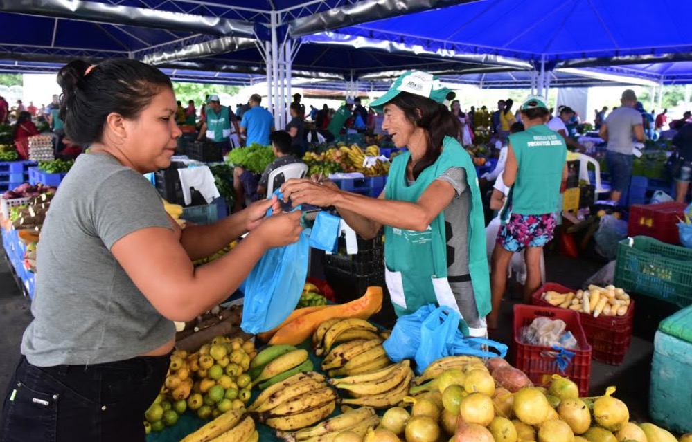 ADS inaugura Feira de Produtos Regionais no Shopping Grande Circular