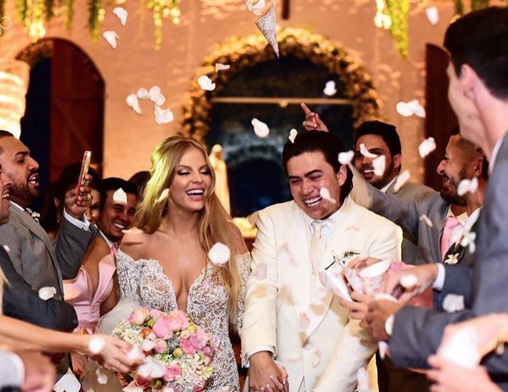 Veja quem pegou o buquê de Luisa Sonza em casamento com Whindersson Nunes