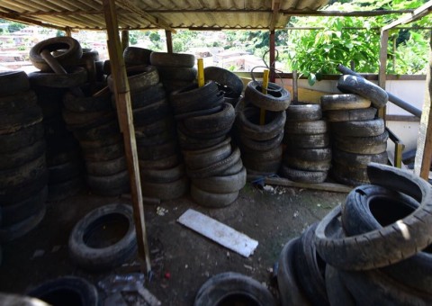 Trio é preso e barricada de traficantes é destruída durante operação em Manaus