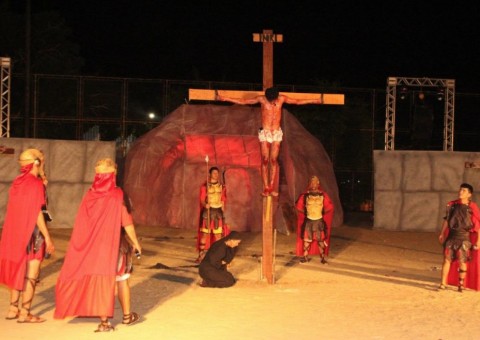 Peça A Paixão de Cristo vai encantar o bairro Armando Mendes