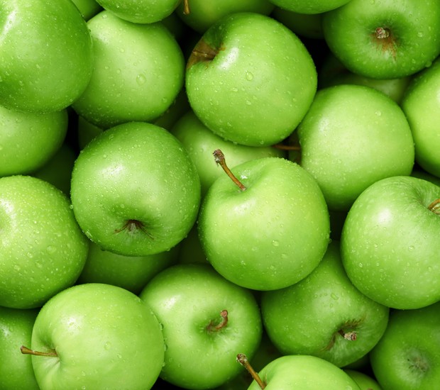 Conheça 8 benefícios incríveis da maçã verde