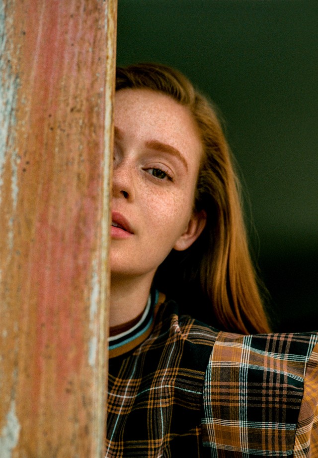 Sem maquiagem, Marina Ruy Barbosa aparece como nunca vista antes em foto