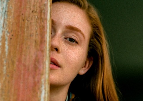 Sem maquiagem, Marina Ruy Barbosa aparece como nunca vista antes em foto