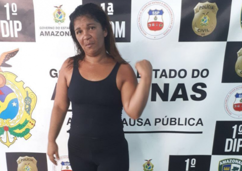 Em Manaus, mulher é amarrada em poste suspeita de furtar dinheiro de creche 