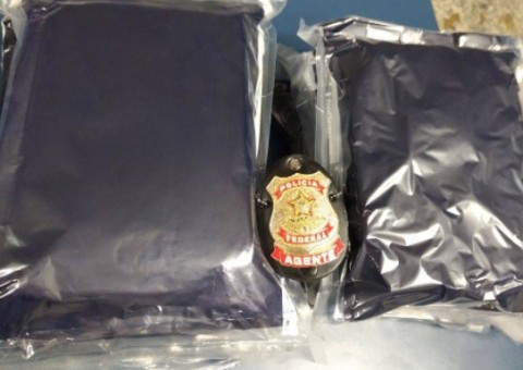 'Mulas' são presas tentando sair de Manaus com cargas de skank