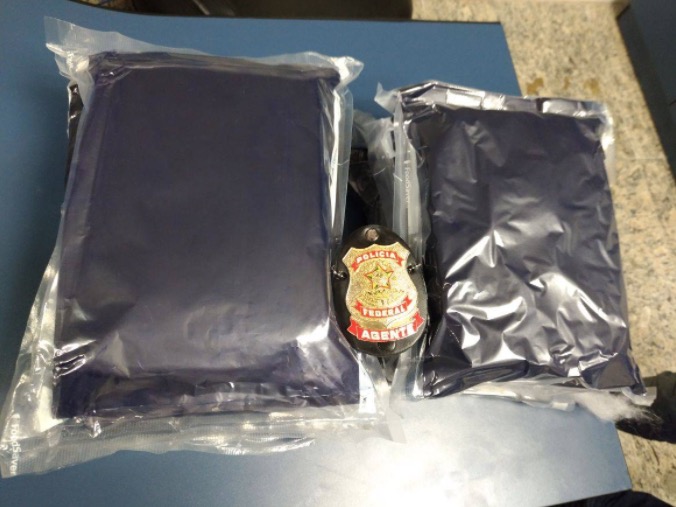 'Mulas' são presas tentando sair de Manaus com cargas de skank