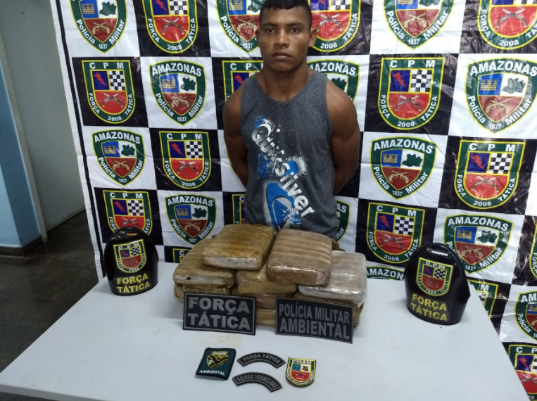 Em Manaus, homem é preso com 11 tabletes de drogas em embarcação