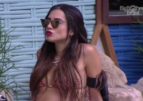  BBB18: Paula fica com parte íntima exposta e é zoada por brothers