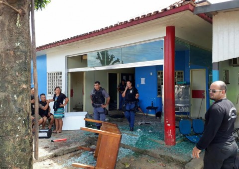 Sete presos fogem após delegacia ser destruída em rebelião no Amazonas