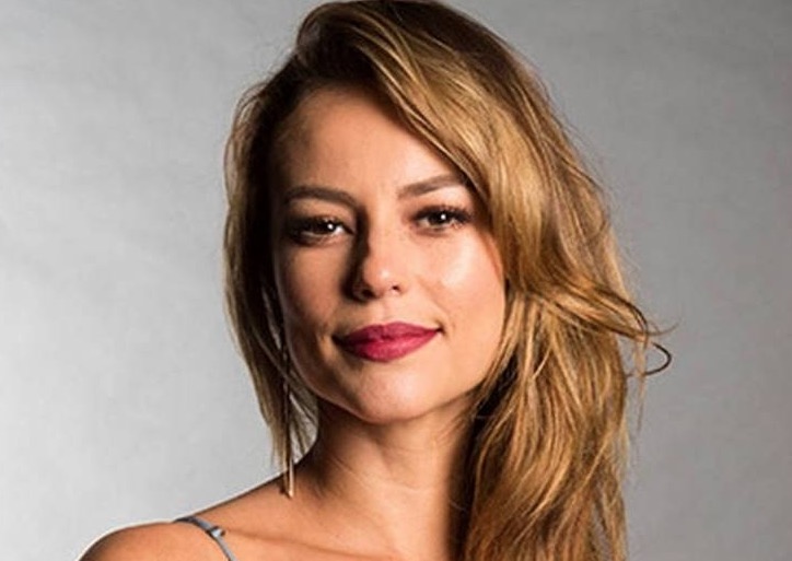 Funcionário que fotografou Paolla Oliveira nua se entrega à polícia