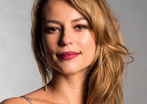 Funcionário que fotografou Paolla Oliveira nua se entrega à polícia