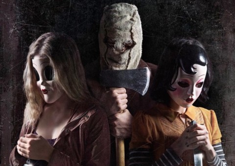 Terror Os Estranhos 2 ganha clipes bizarros. Vem ver