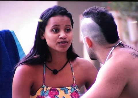 BBB18: Kaysar se desculpa e Gleici abre os olhos do sírio contra Patrícia