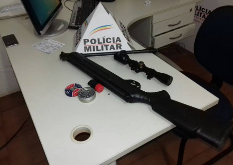 Adolescentes 'brincam' de 'GTA' e saem atirando pelas ruas