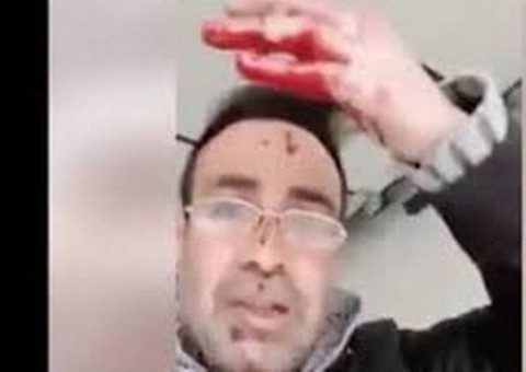 Homem faz transmissão dizendo que de esfaqueou a própria esposa