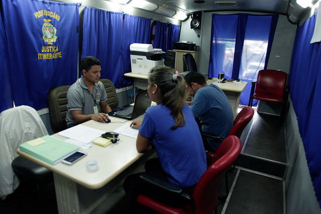 Justiça itinerante atende em shopping da zona norte