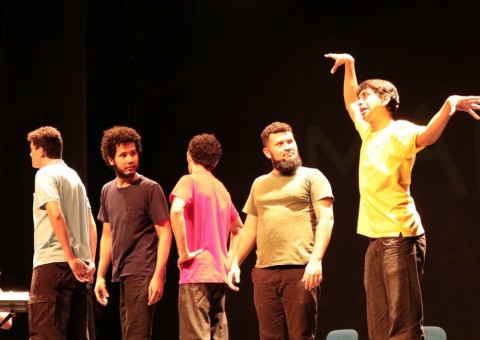 Teatro da Instalação recebe espetáculo Se alguém quiser ver