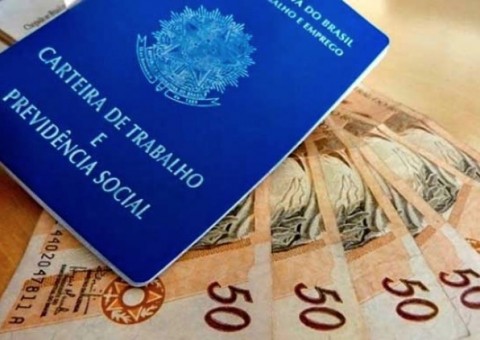 Banco Mundial diz que salário mínimo alto dificulta emprego de jovens no Brasil