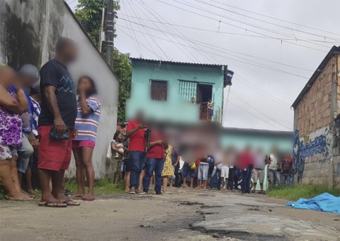 Jovem especial é assassinado com três tiros na cabeça em Manaus