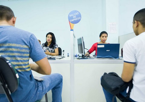 Sine Amazonas oferta vagas de emprego para fundamental e médio nesta sexta