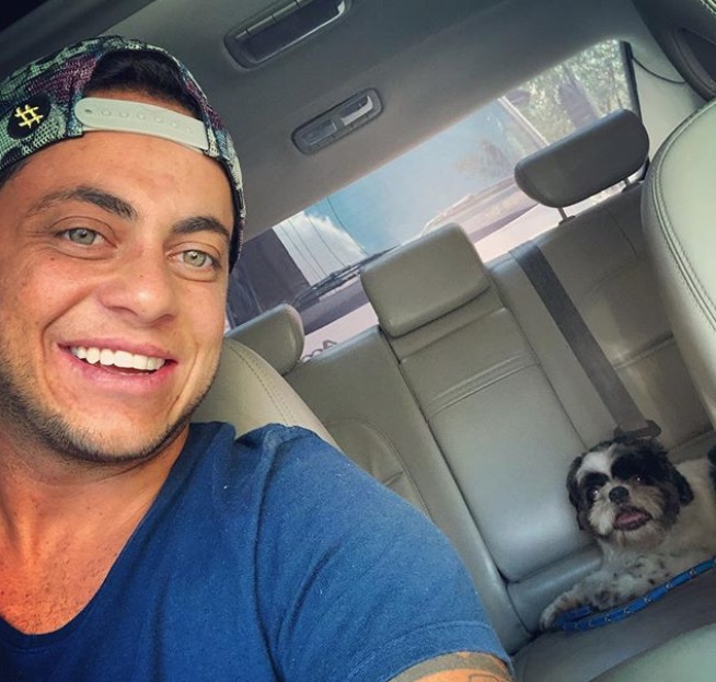 Thammy Miranda posta foto antiga e faz reflexão sobre ser mulher