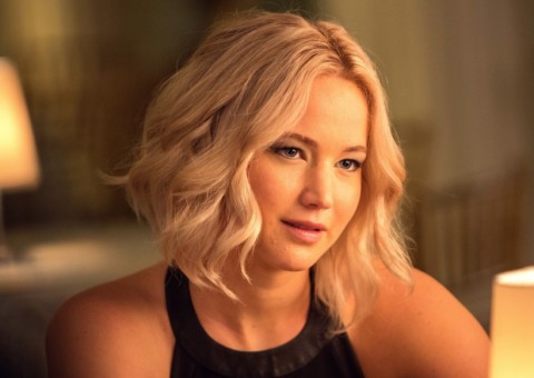 Jennifer Lawrence surpreende ao revelar medo de fazer sexo 