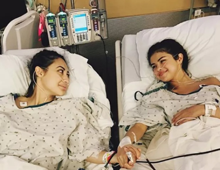 Selena Gomez teve complicação quase fatal após transplante de rim