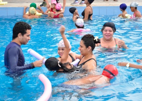  Inscrições de aulas de natação para PCDs na Minivila Olímpica do Santo Antônio acontecem neste sábado