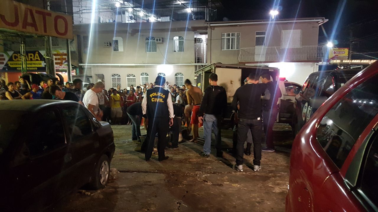 Criminosos invadem lava jato e executam homem com 6 tiros em Manaus