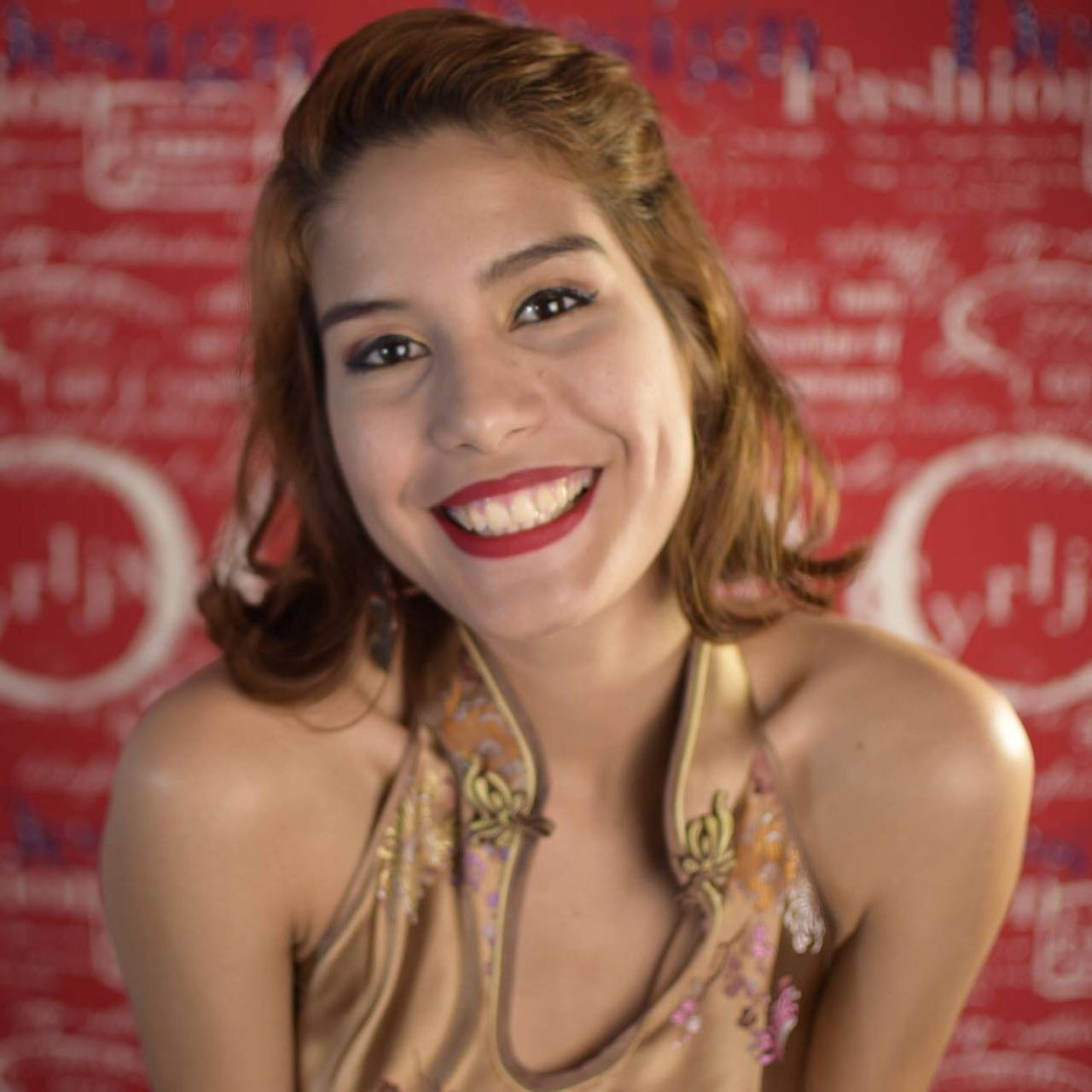 Isadora Fernanda e Magda Loiana agitam Palco Vianorte neste fim de semana