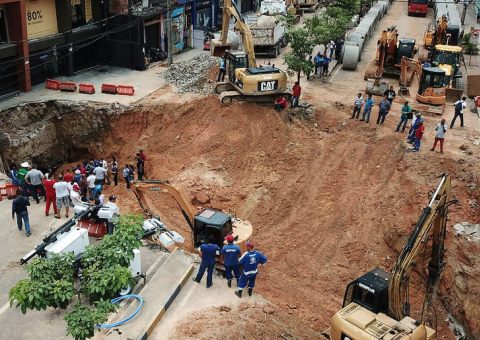 Faixa Azul é liberada durante realização de obra em avenida de Manaus