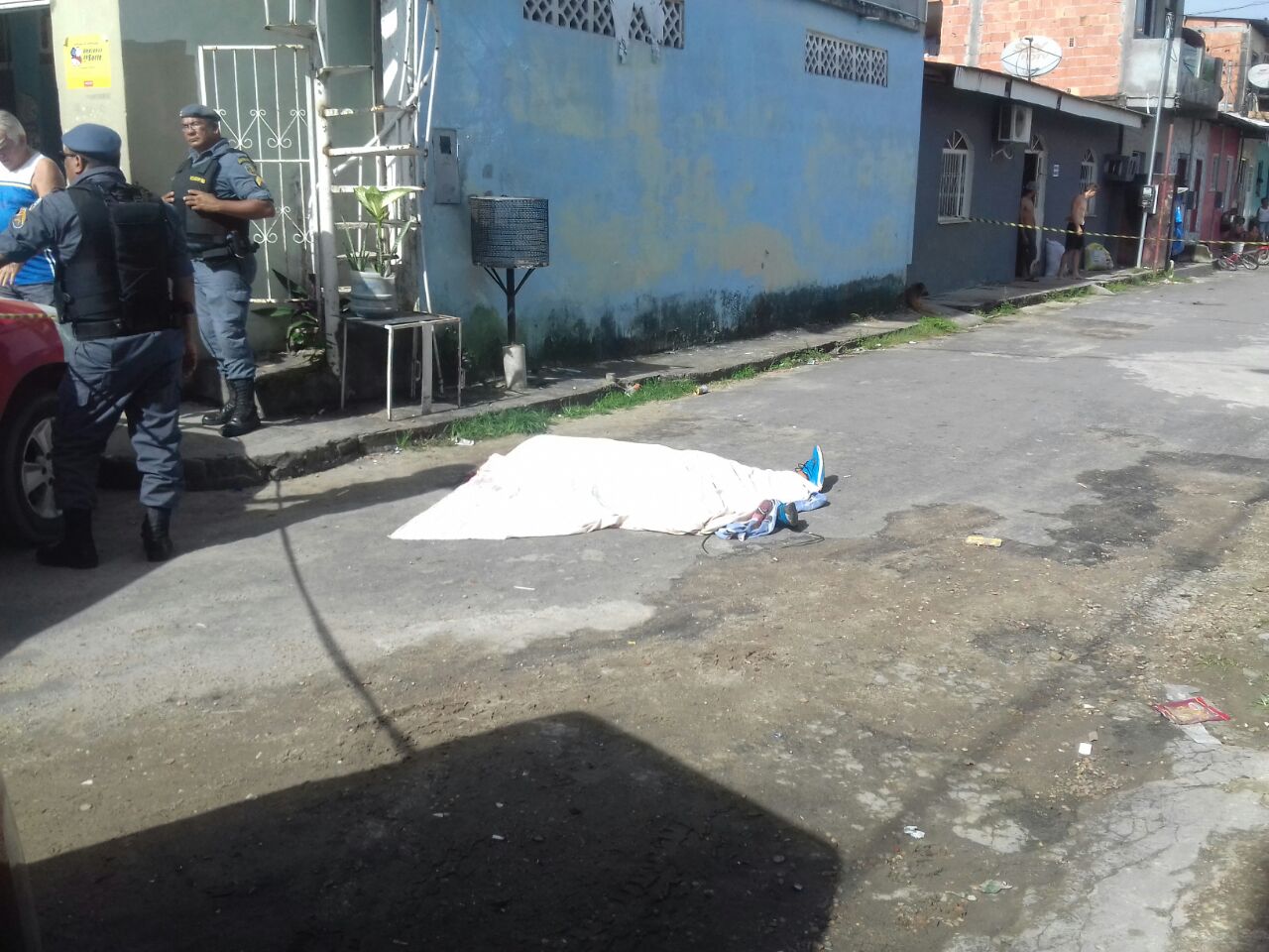 Filho de subtenente da PM é assassinado com seis tiros em Manaus