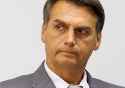 Bolsonaro muda de partido com aliados enrolados com a Justiça