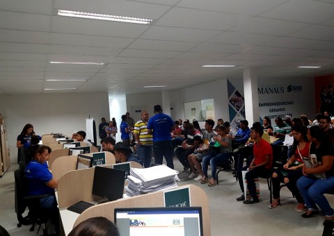 Postos do Sine Manaus selecionam candidatos para vagas de emprego nesta segunda
