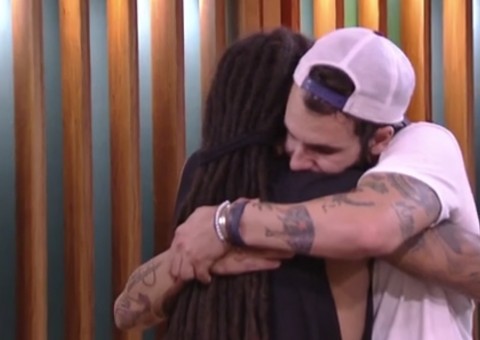 BBB18: Wagner convida Viegas para almoço do Anjo: 'eu te peço perdão'