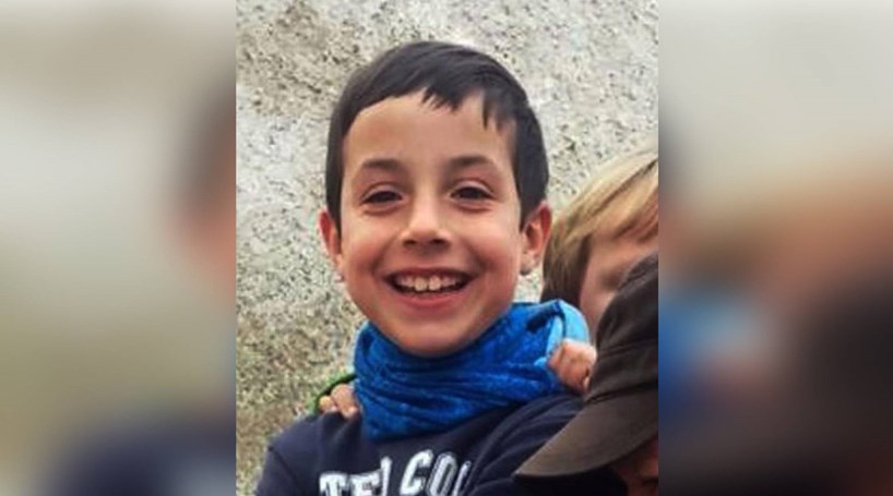 Corpo de menino desaparecido é encontrado no porta-mala do carro de madrasta