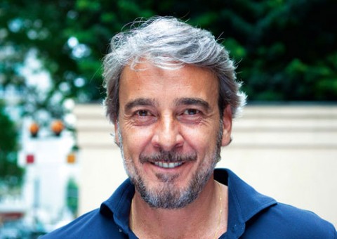 Alexandre Borges desabafa após vídeo de momento íntimo vazar na internet 