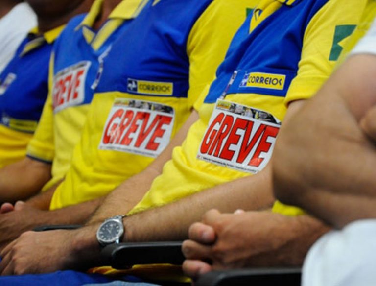 Funcionários dos Correios entram em greve a partir desta segunda-feira