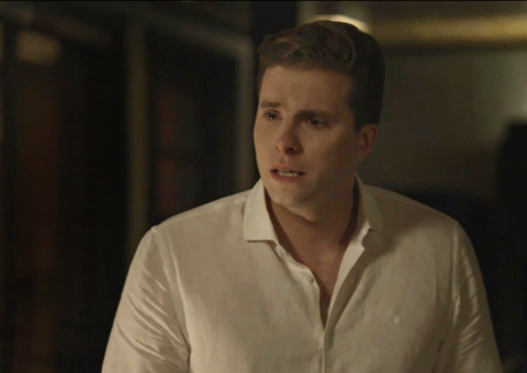 Clara revela a Patrick que vai se casar com Renato e advogado tem reação comovente