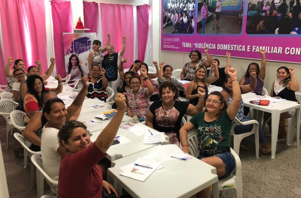 Mulheres vítimas de violência iniciam capacitação profissional